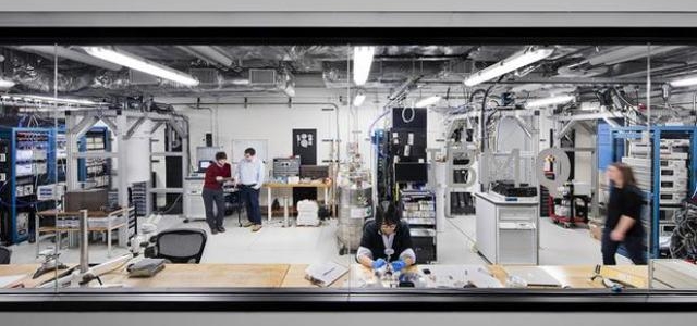 IBM prepara la construcción del primer ordenador cuántico universal