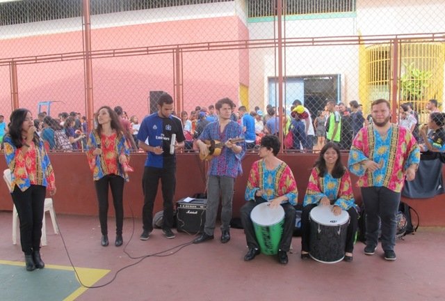 Grupo de calipso regaló el ambiente musical
