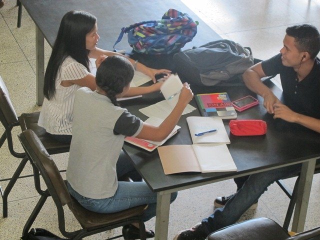 Estudiantes UNEXPO