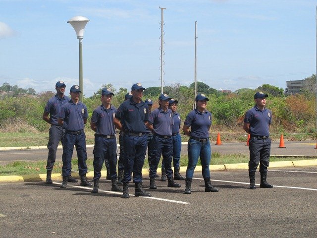 Ascenso y graduación de bomberos VRPO