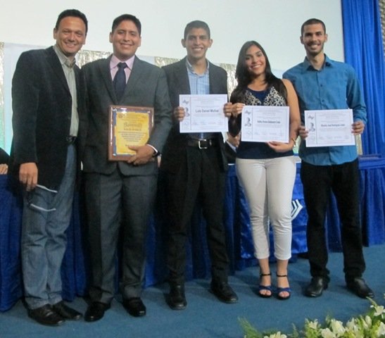 Entrega de Placas y Reconocimietnos