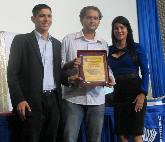 Entrega de Placas y Reconocimietnos