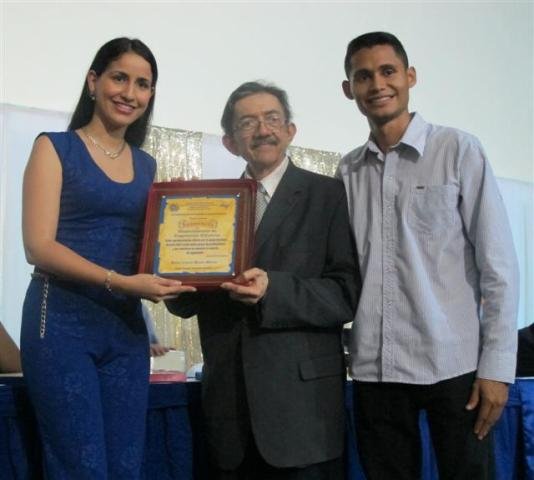 Entrega de Placas y Reconocimietnos