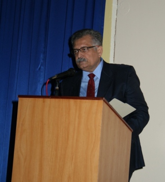 Director  Académico y Padrino de Promoción, Ing. Carlos Pietris